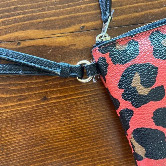 Coach Leopard Wallet - Picture 2 of 4